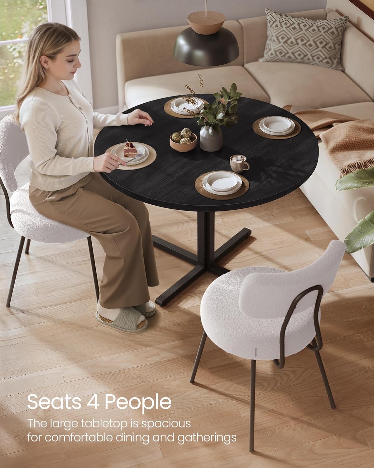 VASAGLE 31.5-Inch Dining Table, Small Round Kitchen Table for 4 People