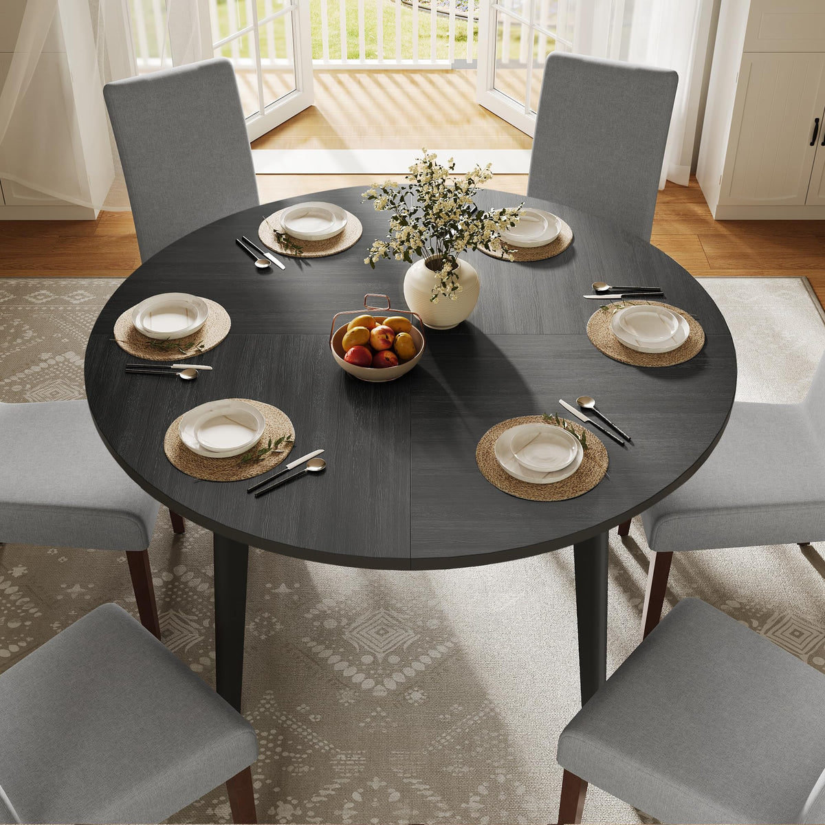 VASAGLE 31.5-Inch Dining Table, Small Round Kitchen Table for 4 People